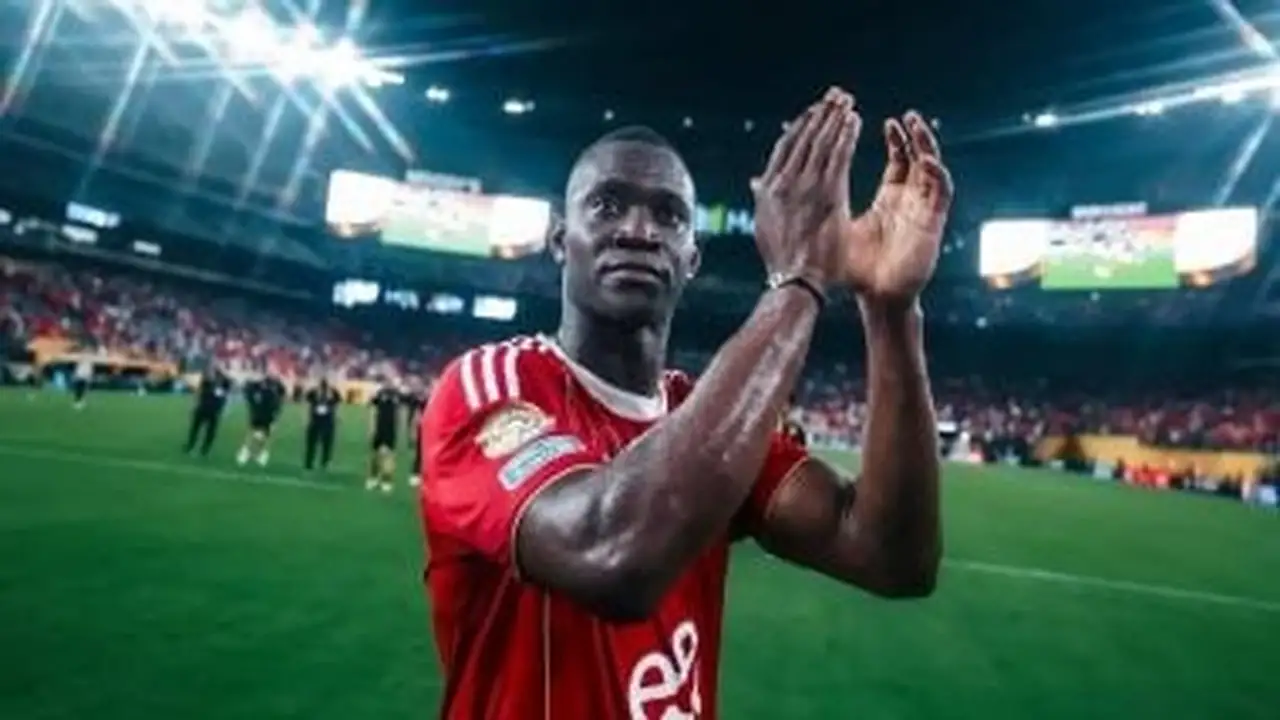 بطلبه الرحيل.. مدرب ديانج السابق يكشف كواليس انتقال نجم الأهلي إلى أوروبا